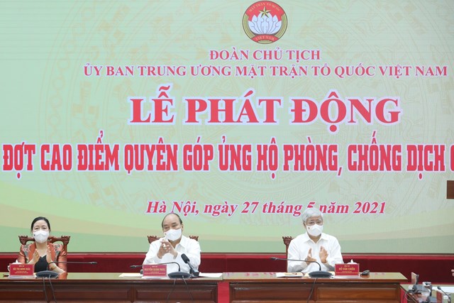 Dự Lễ phát động tại điểm cầu Trung ương có Chủ tịch nước Nguyễn Xuân Phúc; Bí thư Trung ương Đảng, Trưởng ban Dân vận Trung ương Bùi Thị Minh Hoài; Bí thư Trung ương Đảng, Chủ tịch UBTƯ MTTQ Việt Nam Đỗ Văn Chiến.