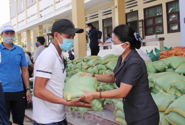 Tăng cường các biện pháp cấp bách phòng, chống, hỗ trợ nhân dân bị ảnh hưởng bởi dịch Covid-19