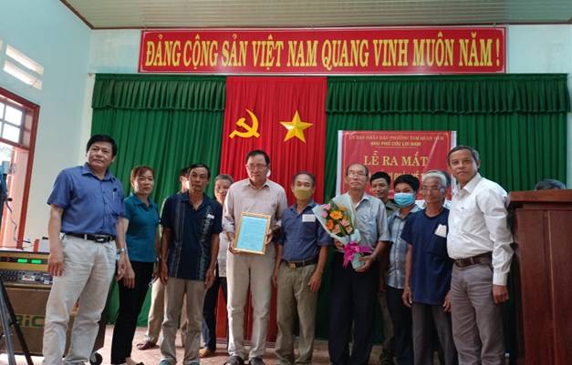 Ban Điều hành mô hình “Tổ tự quản về trật tự An toàn giao thông” khu phố Cửu Lợi Nam