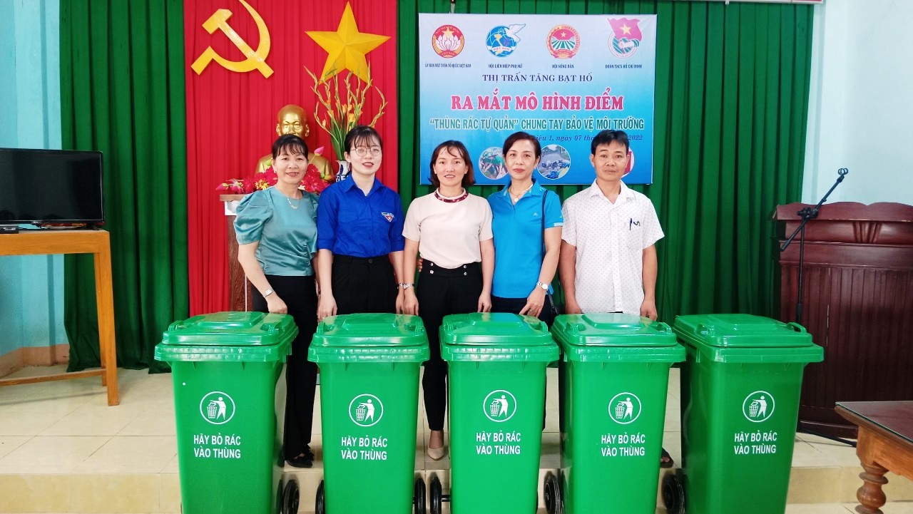 Hành động vì môi trường Hiệu quả từ mô hình thùng rác Thạch Sanh  Môi  trường  Vietnam VietnamPlus