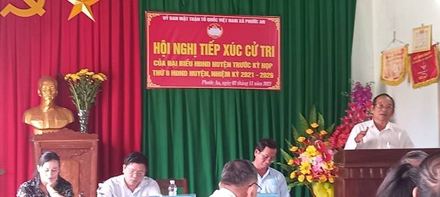 Tiếp xúc cử tri tại thôn An Sơn 2