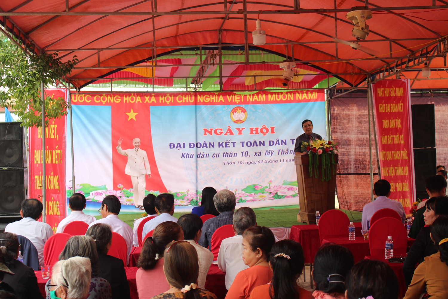 Quang cảnh Ngày hội