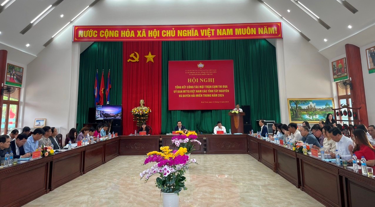 Quang cảnh hội nghị