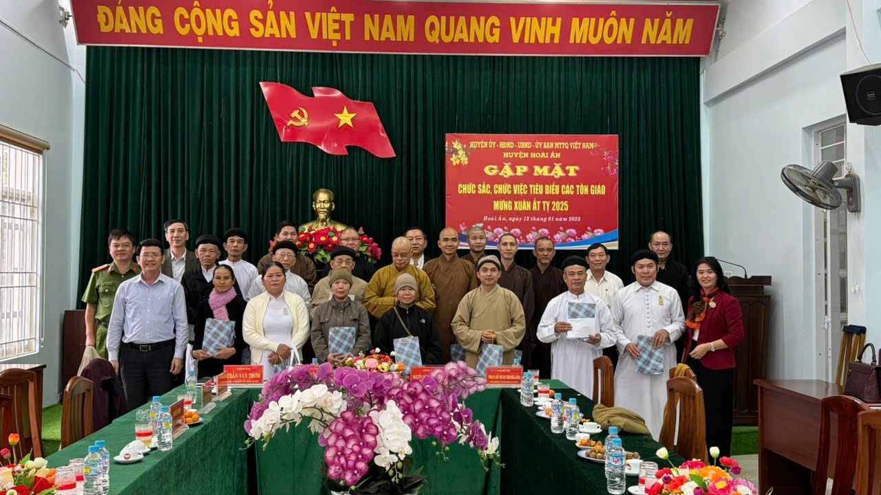 Quang cảnh buổi gặp mặt